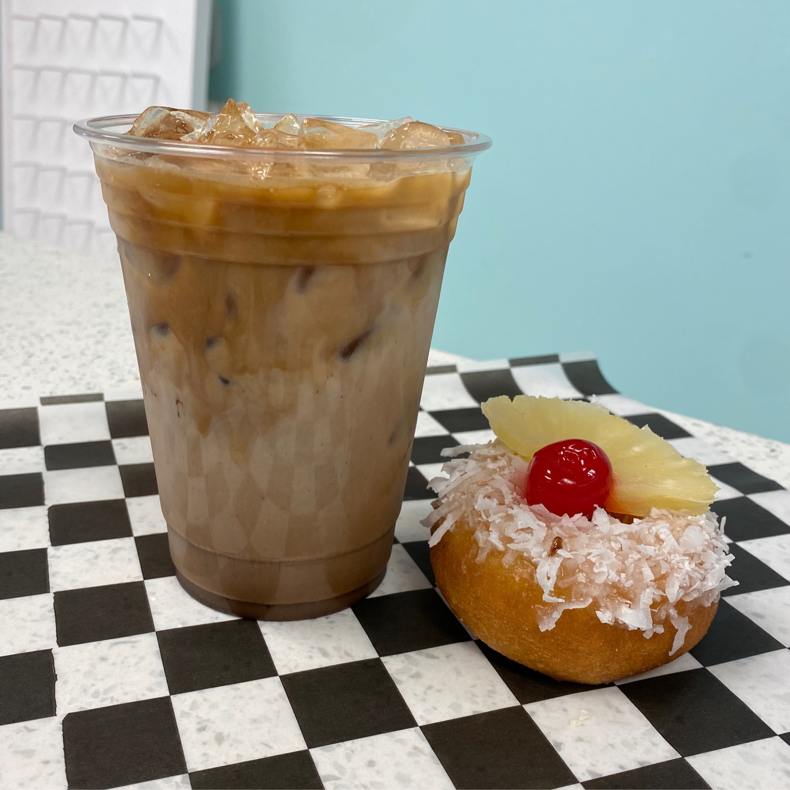 Coco Loco Latte O'S DONUTS
